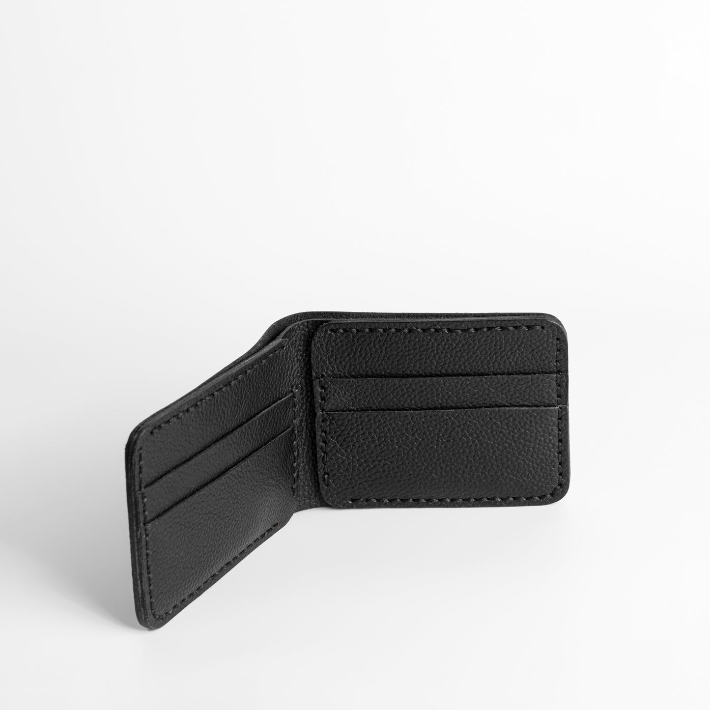 Leather Pebble Wallet in Black